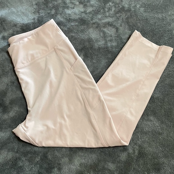 Cali Active Blush Pink Capri Leggings - Picture 1 of 5